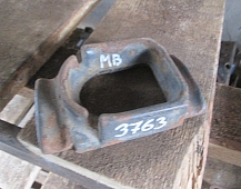 23763 сегмент кронштейн стремянки мерседес Mercedes Atego 9703220009