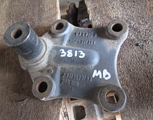 23813 29769 кронштейн цилиндра подъёма кабины мерседес Mercedes 9413230163