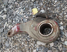 24000 Трещетка передняя левая  Mercedes 2629