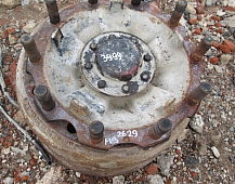 23999  6243340201 6243340301 6243341001  Ступица передняя барабанный тормоз  Mercedes 2629