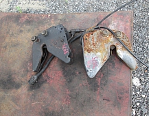 23975 замок кабины Mercedes Actros  9423100383  9423100283