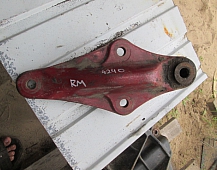 24240 29505 Кронштейн передней рессоры сзади 5010052201 Рено Магнум