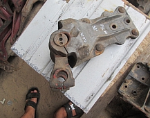 24237 Кронштейн крепления передней рессоры Volvo задний 1590744