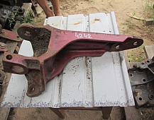 24242 Кронштейн передней рессоры Рено Магнум 5600201599 5600200571