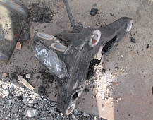 23644 Кронштейн двигателя задний Volvo Правый renault magnum 20505045