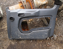 24109 Накладка двери обшивка Mercedes Actros 9417200570