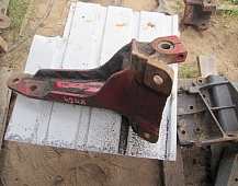 24248 Кронштейн передней рессоры Рено Магнум 5600201599 5600200571