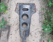 24010 кронштейн реактивной тяги ман MAN F90  81432155051