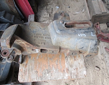 24213 кронштейн крепления кабины правый  Mercedes  Actros 9428912120 9428902883