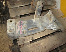 24171  1427004  1395309 Кронштейн крепления передней рессоры задний левый он же кронштейн кабины  DAF CF