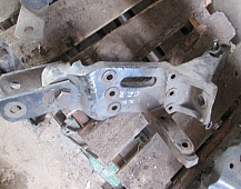 24172  1427005  1395310  Кронштейн крепления передней рессоры задний правый он же кронштейн кабины DAF CF