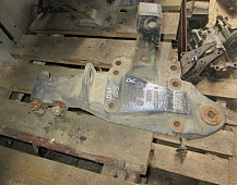 24173  1643161 Кронштейн крепления передней рессоры задний правый он же кабины DAF  XF 105