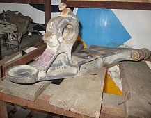 24136 9453230184 9413230521 кронштейн амортизатора и стабилизатора передний правый  Mercedes Actros Мерседес