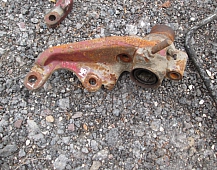 24318 кронштейн тормозного вала переднего левого mercedes 6584201478 6584210606