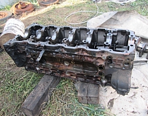 24469  504105687 Блок двигателя Iveco Stralis курсор 8