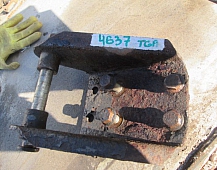 24637  81437405347 Кронштен заднего амортизатора верхний MAN TGA