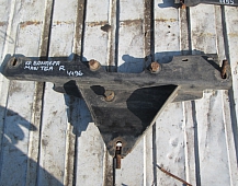 24496  81416105484 Кронштейн бампера правый MAN TGA Ман