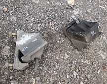 24574  81962100553 Подушка двигателя передняя MAN TGA ман тга