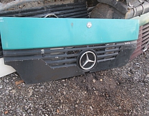 24720 капот решётка радиатора мерседес mersedes actros MP1 9417511018  9417511218  9417500009