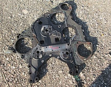 24373  21627 25080 Крышка плита двигателя передняя вольво volvo F16 TD163 1000981 1543510 1556140