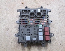 26015  Рено Премиум DXI11 восток 3 блок предохранителей 518849203 742104577101 21169993 21899301 7421045777 7421169993 7421899301
