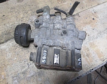 25907  4729000600 1343254  4728800010  81259026239 2084508 41211013  5010422345 20707211 Кран уровня пола главный кран ECAS RVI MAGNUM MB ACTROS IVECO SCANIA VOLVO