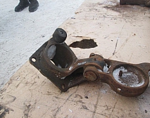 25655 кронштейн торсиона подвески кабины вольво F12 1614914 1570916