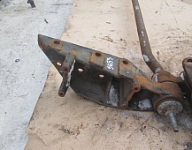 25653 кронштейн торсиона кабины левый вольво F12 1611037