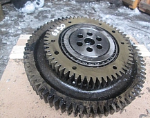 26230  Рено Премиум DXI11 восток 3 шестерня ГРМ распредвала промежуточная 20441923 7421060841 7421509055 21509055