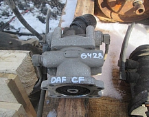 26428  Ножной подпедальный тормозной кран 1209116 1337184 MB4694 DAF 85 CF евро2