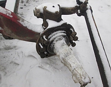 26207 фредлайнер freightliner FLD FLC цапфа левая