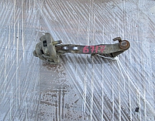 26717 Мерседес Актрос ограничитель двери правый 9417230120