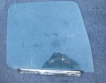 26702 Мерседес Актрос стекло двери опускное  правое 9417200320