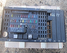 26677 Мерседес Актрос блок предохранителей 0015430615 8JE00737700