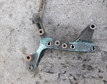 27022 Кронштейн генератора вольво 1676335 Volvo FH12 D12A