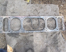 кронштейн решётки радиатора вольво 1629421 Volvo FH12 D12A