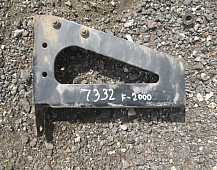 27332  Кронштейн юбки переднего бампера левый 81416530007 MAN F2000 TGA D2866LF28