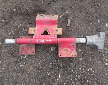 кронштейн крыла задний левый вольво 1077451 Volvo FH12 D12A