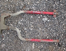 27094 кронштейн переднего крыла левый вольво 3962923 Volvo FH12 D12A