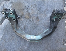 кронштейн подвески двигателя передний вольво 1629422 3171683 VOLVO FH12 D12A