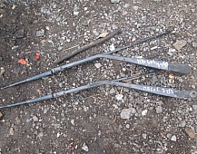 27452 Mercedes 2219L 6x2 385.528 поводок дворников 3818240228 3818240028 381240428 3818240628 3818240228