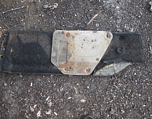 27755  Шумоизоляция двигателя боковая правая 81192200908 81192200978  MAN TGA D2066LF02 2007