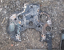 крышка передняя двигателя вольво 1877996 VOLVO FH12 D12A