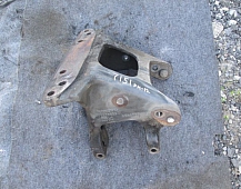 27151 кронштейн передней рессоры передний правый 1629505 960306 VOLVO FH12 D12A