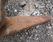 27416 Mercedes 2219L 6x2 385.528 кронштейн тормозного вала передний 3514210508 6524200978 6524211206