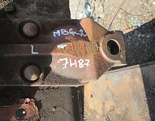 27487 Mercedes 2219L 6x2 кронштейн передней рессоры задний 3833220101