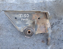 кронштейн торсиона кабины правый вольво VOLVO FH12 D12A