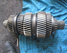 28098 КПП ZF 16S1920TD вал вторичный  7421317326 131630