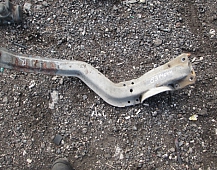 Кронштейн передних крыльев правый скания 1866050 1741570 Scania 114