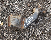 кронштейн амортизатора переднего нижний левый скания 1354061 Scania 114